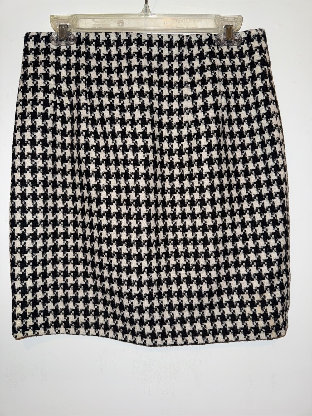 Express Black and White Houndstooth Pencil Skirt